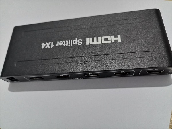 hdmi splitter 1x4 (répartiteur 4 ports) 3D 1 hdmi splitter 1x4 (répartiteur 4 ports) 3D 1